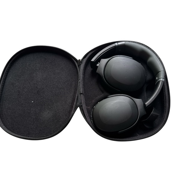 Skullcandy - Crusher Evo Over-the-Ear Wireless Headphones - Matte Black - Picture 1 of 9